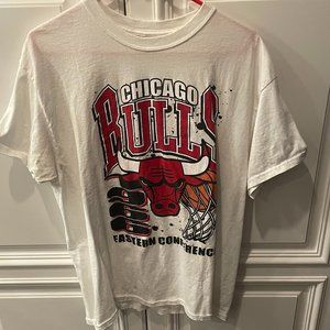 Chicago Bulls Ball Flat Replica Youth T-Shirt – Sports Town USA